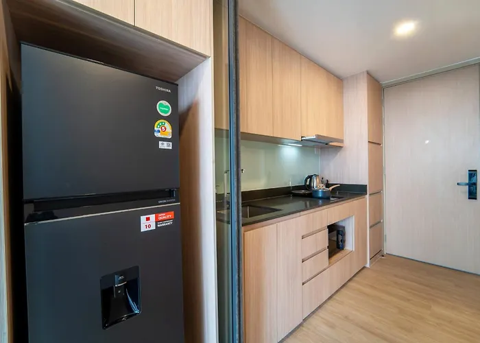 Panoramic Duplex Rama 9 Modern Infinity Pool & Gym 公寓