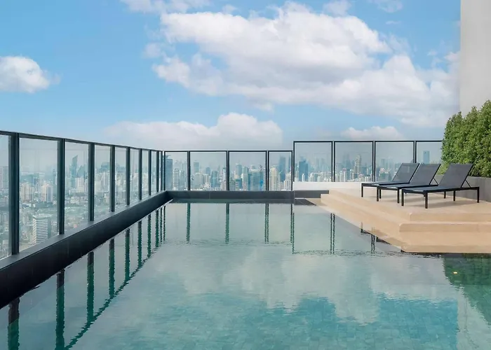 Panoramic Duplex Rama 9 Modern Infinity Pool & Gym 公寓